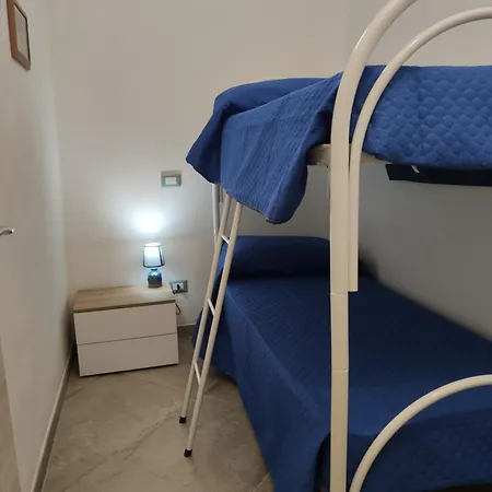 Mareluna Apartment *